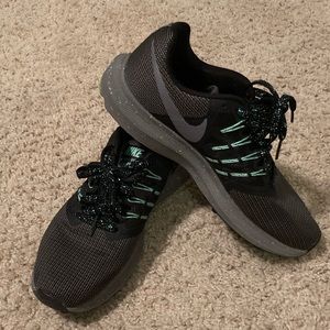 Nike Women Run Swift Sneaker